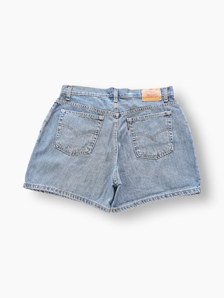 GOAT Vintage Levi's Shorts    Shorts  - Vintage, Y2K and Upcycled Apparel