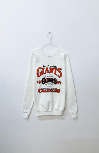 GOAT Vintage San Francisco Giants Sweatshirt    Sweatshirts  - Vintage, Y2K and Upcycled Apparel