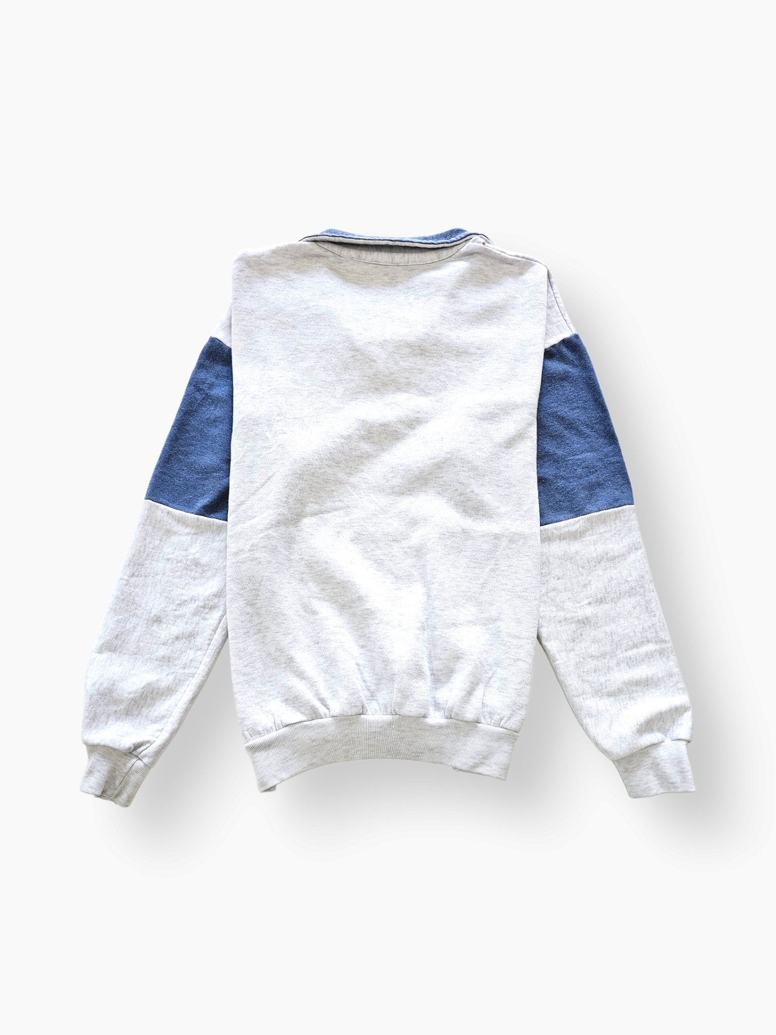 GOAT Vintage Alaska Sweatshirt Tee - Vintage, Y2K and Upcycled Apparel