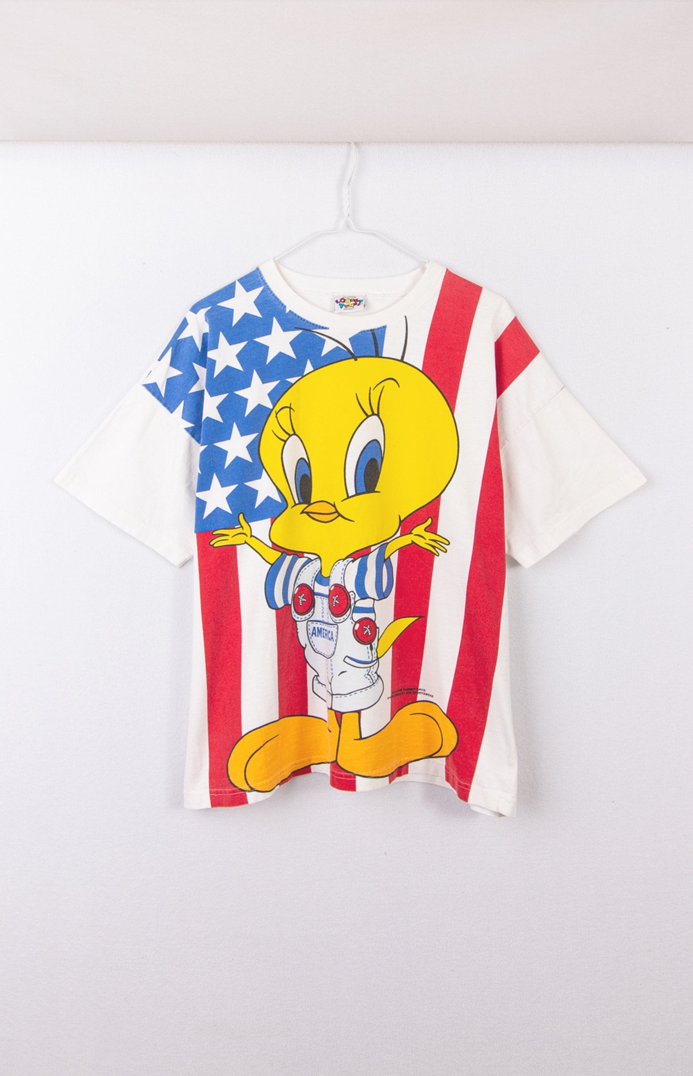 America Tweety Tee Vintage Cartoon T-Shirts 80s, 90s, Y2K