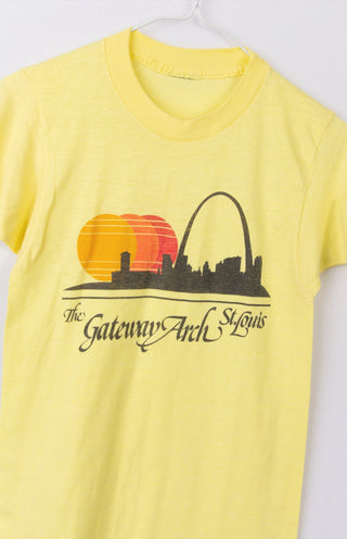 GOAT Vintage Gateway Arch Tee    T-shirt  - Vintage, Y2K and Upcycled Apparel