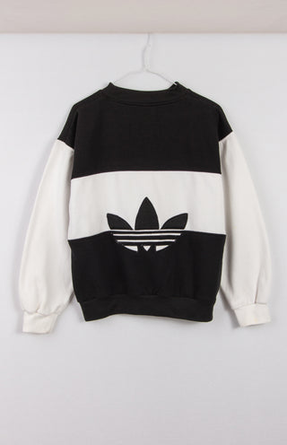GOAT Vintage Adidas Spell-out Sweatshirt    Tee  - Vintage, Y2K and Upcycled Apparel